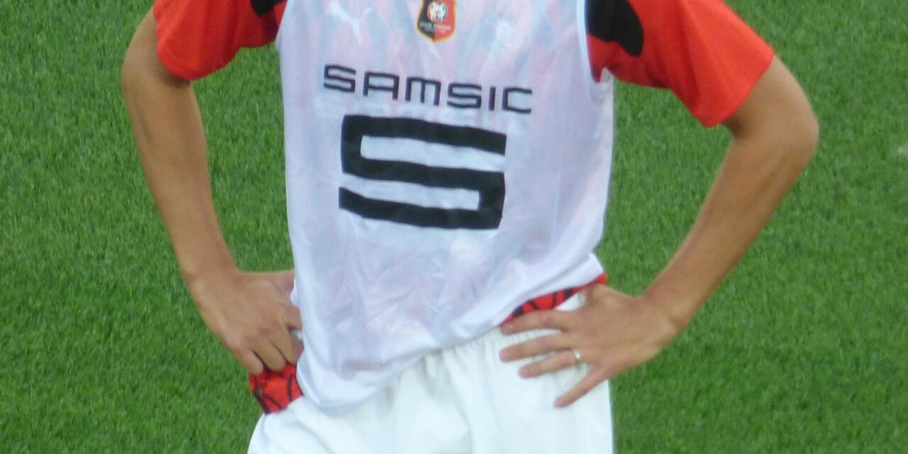 Fennecs watch : Amine Gouiri sort blessé à la cuisse vs Zambie